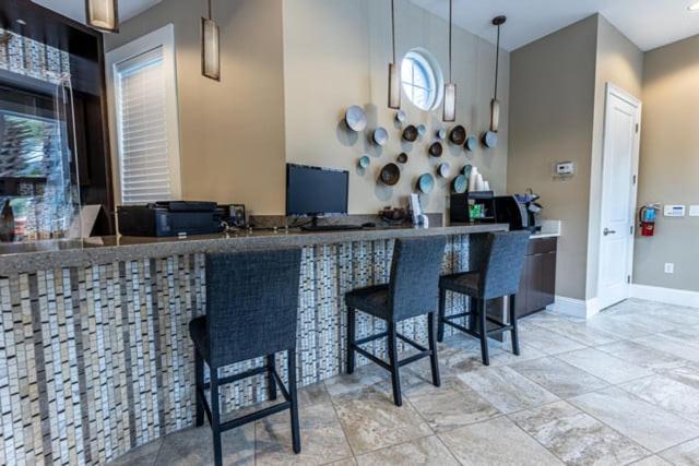 Flash 20 Off Brand New Luxury Townhome w Pvt Pool close to Disney parks 4738SR - image 23