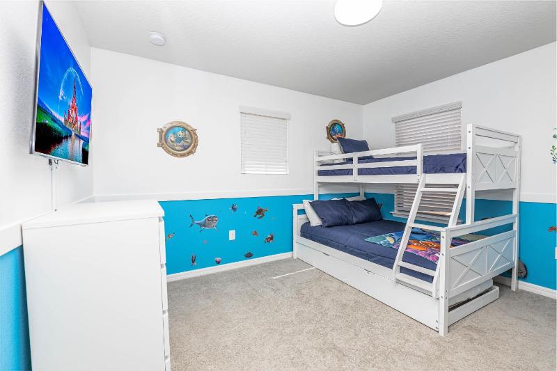Flash 20 Off Luxury Single Family w Pvt Pool - image 7