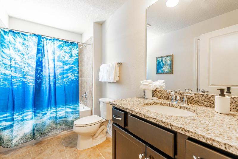Flash 20 Off Luxury Single Family w Pvt Pool - image 4