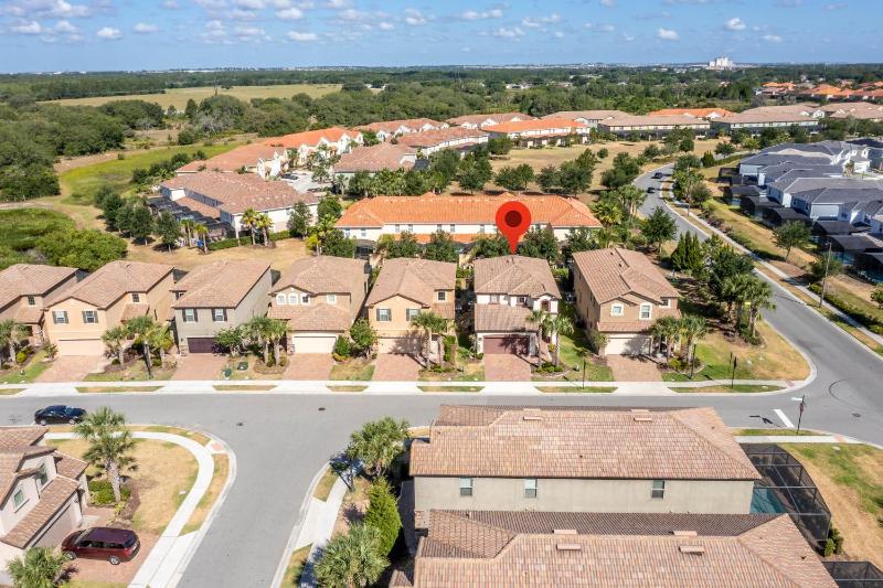 Flash 20 Off Luxury Single Family w Pvt Pool - image 21
