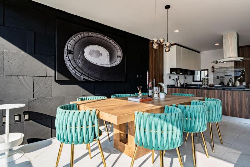 Polanco Living - Balcony Workspace & Parking - image 16