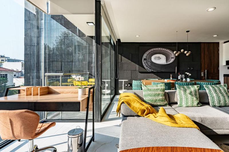 Polanco Living - Balcony Workspace & Parking - image 33
