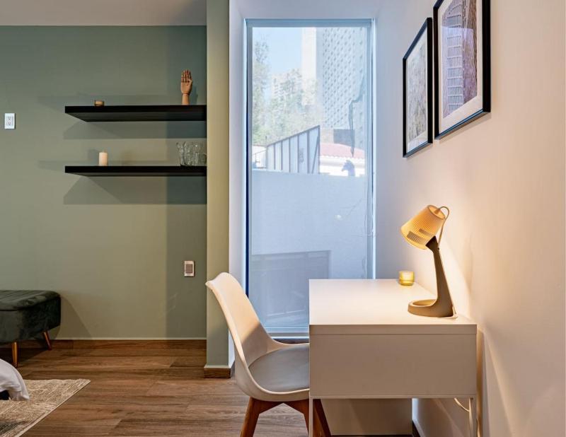 Polanco Living - Balcony Workspace & Parking - image 7
