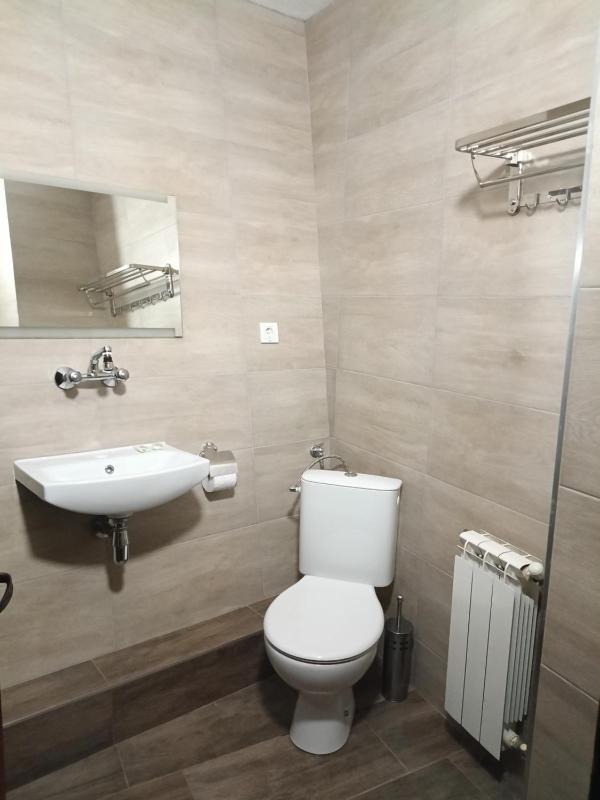 Double Room with Balcony image 2