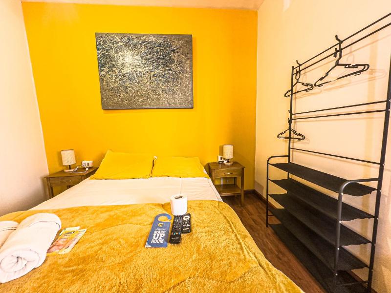Lobo Hostel La Paz - image 2