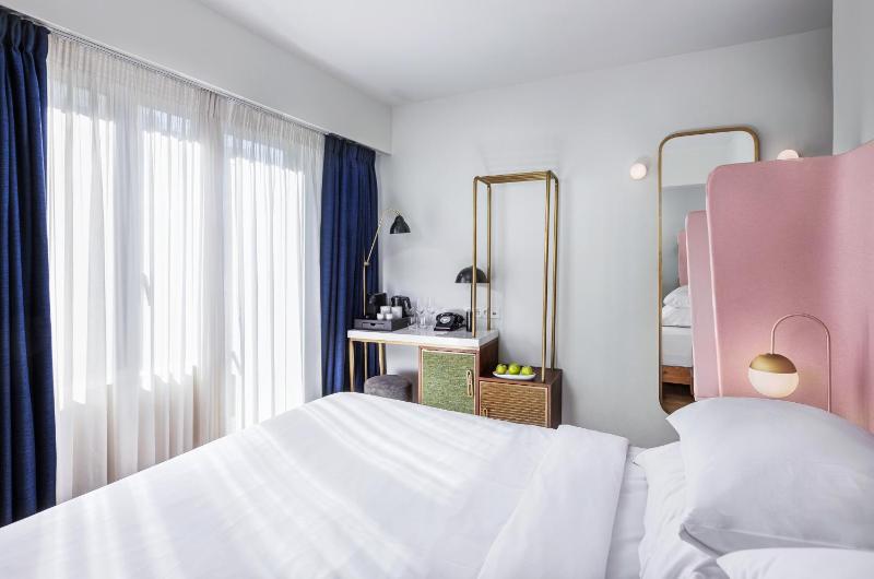 Double Room image 1