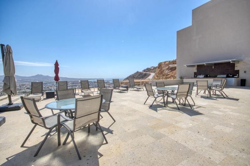 Ocean View 2 Infinity Pools Pedregal 3 King bed - image 6