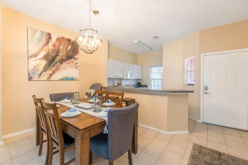 Flash 20 Off Townhome at Emerald Island Resort - image 2