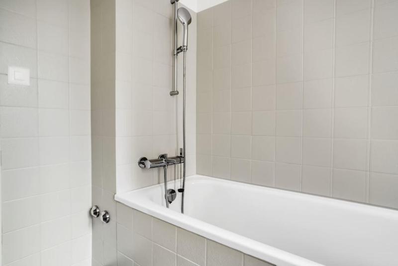 KAYA Zurich Apartment PARAIBA- Downtown Deluxe 2BR Apt - image 10