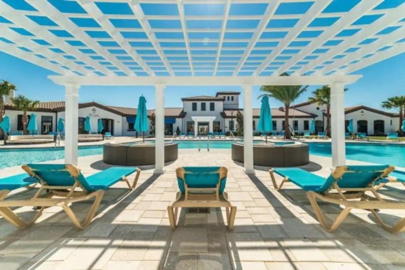 Special Offer Beautiful Pvt Pool and Spa Home - image 4