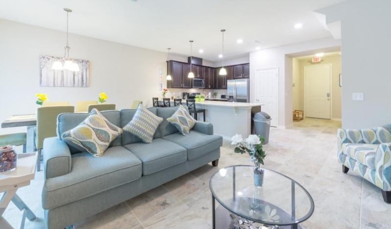 Special Offer Cozy Retreat at Compass Bay - image 2