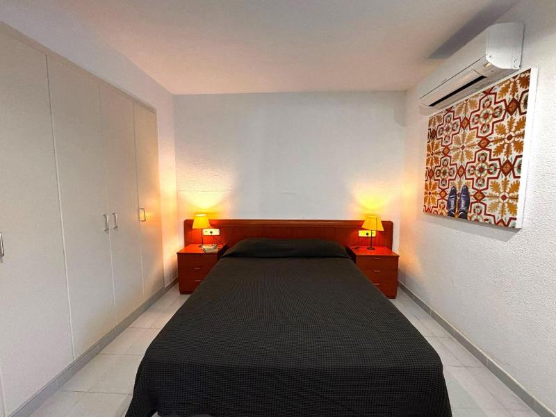 Apartamento de 2 habitaciones en L'Estartit con piscina y aire acondicionado - ES-323-13 - image 12