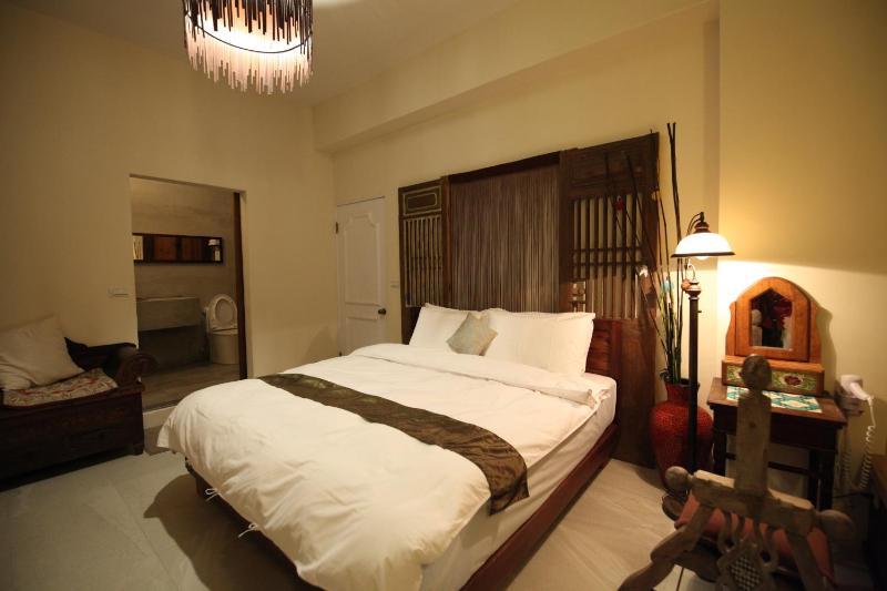 Cenacle B & B - image 40