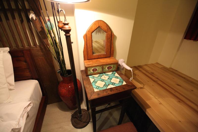 Cenacle B & B - image 28