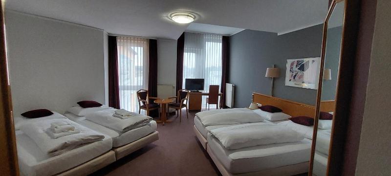 Quadruple Room image 1