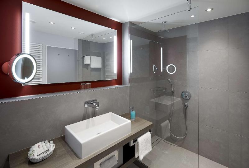 Superior Double Room image 4