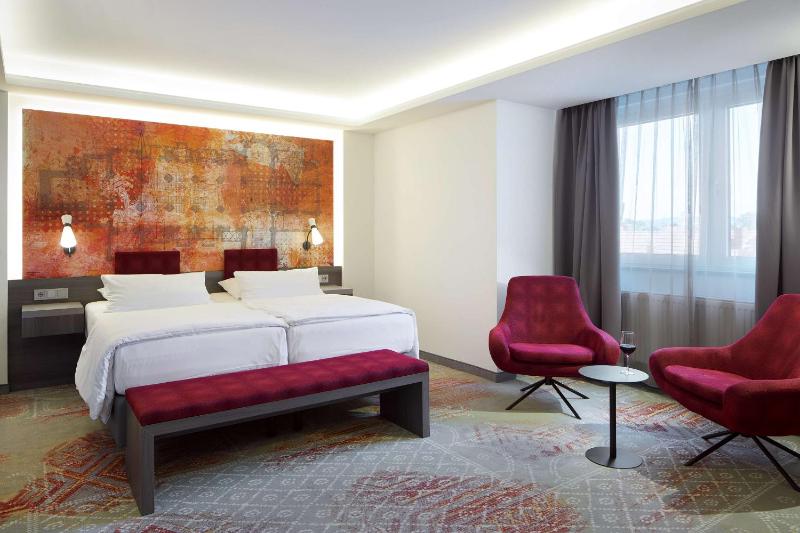 Superior Double Room image 1