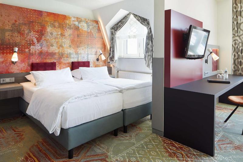 Suite with Double Bed image 1