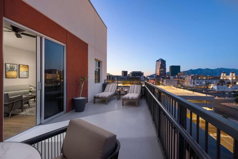 DoubleTree by Hilton Tucson Downtown Convention Center - image 35