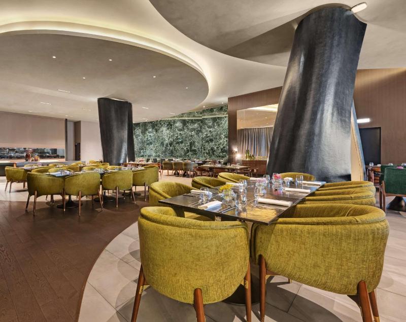Hilton Porto Gaia - image 17