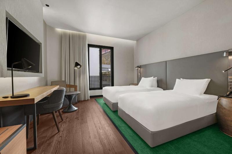 Hilton Porto Gaia - image 39