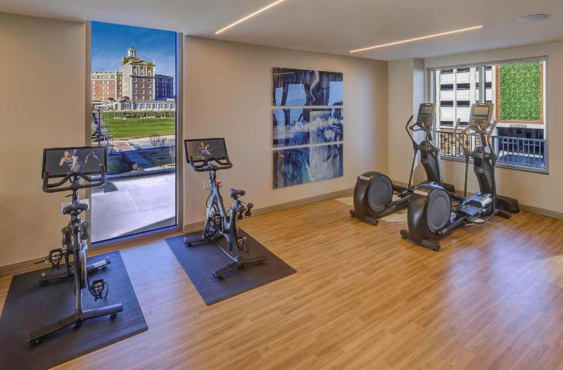 Embassy Suites By Hilton Virginia Beach Oceanfront Resort - image 5