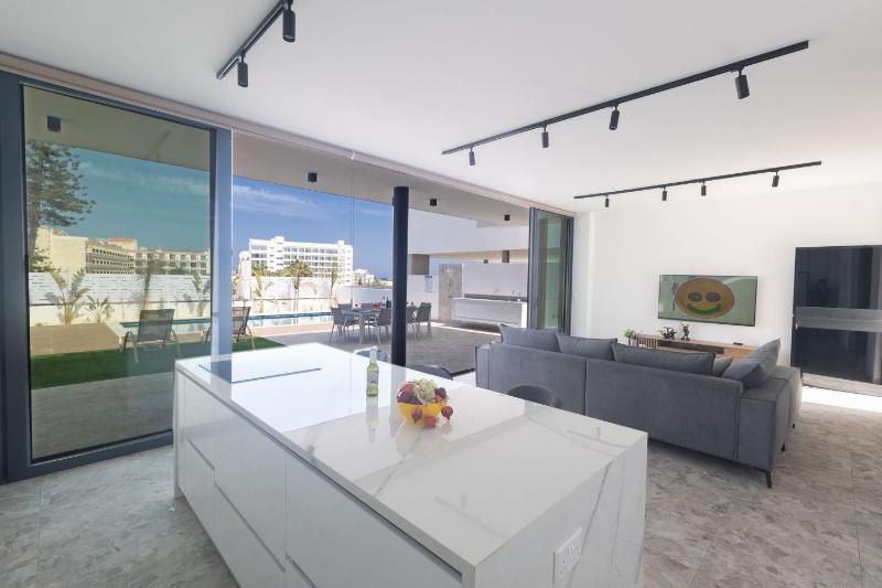 Protaras Aqua Villa AQ05 - image 10