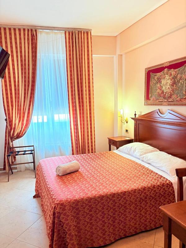 Single Room image 1
