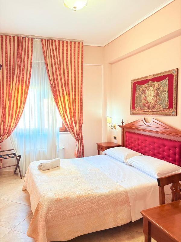 Single Room image 4