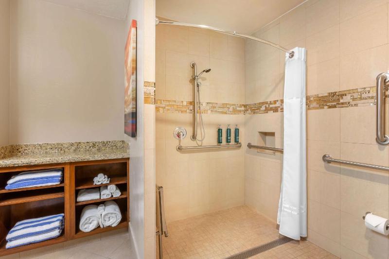 Hilton Vacation Club Varsity Club Tucson - image 6