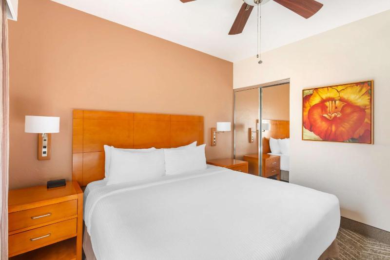 Hilton Vacation Club Varsity Club Tucson - image 9