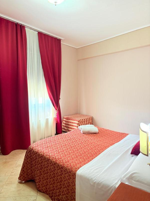 Budget Double or Twin Room image 2