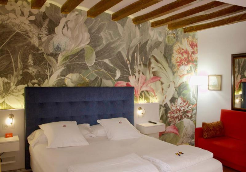Junior Suite image 1