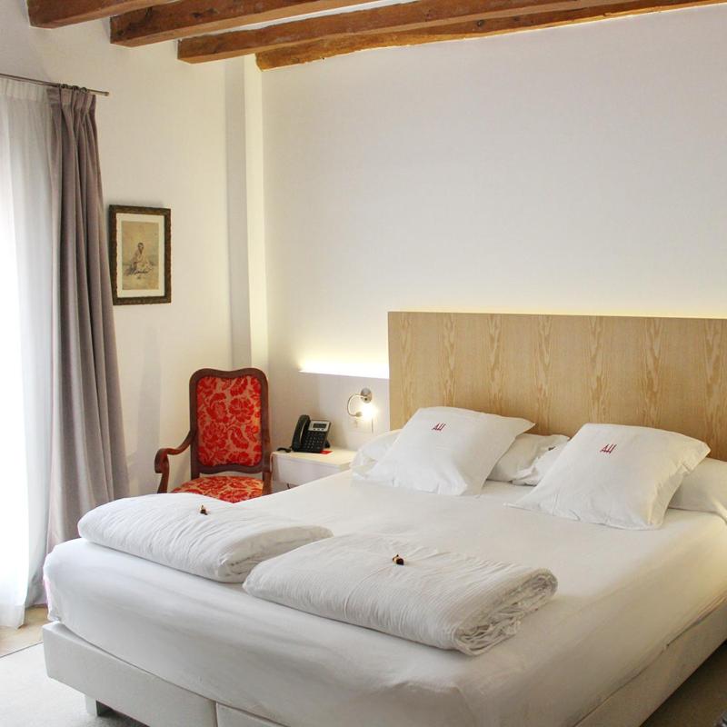 Double Room image 1