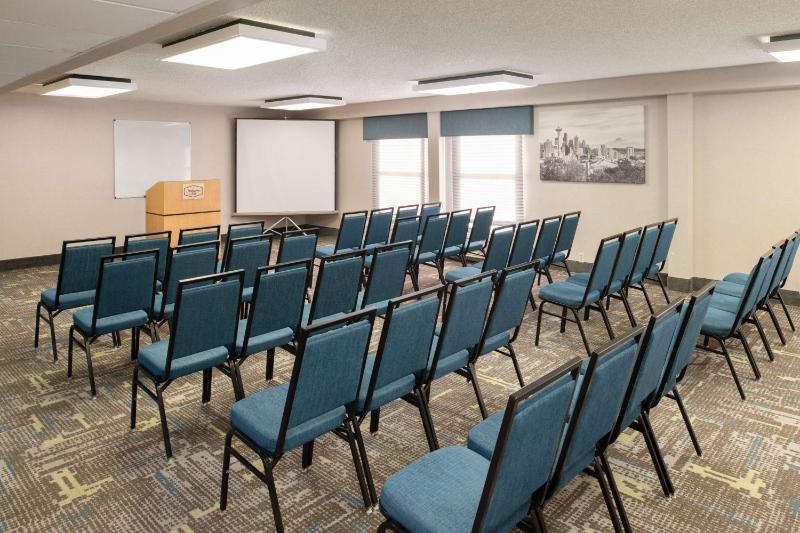 Hampton Inn Seattle-Southcenter - image 4