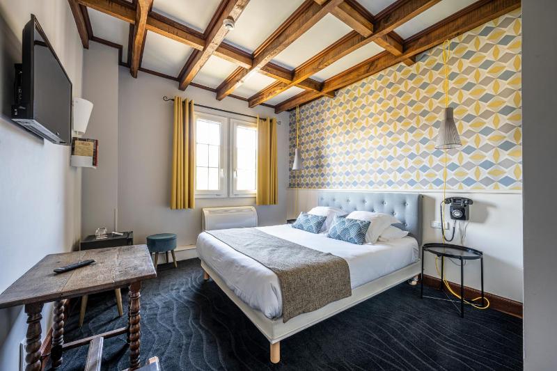 Double Room image 1