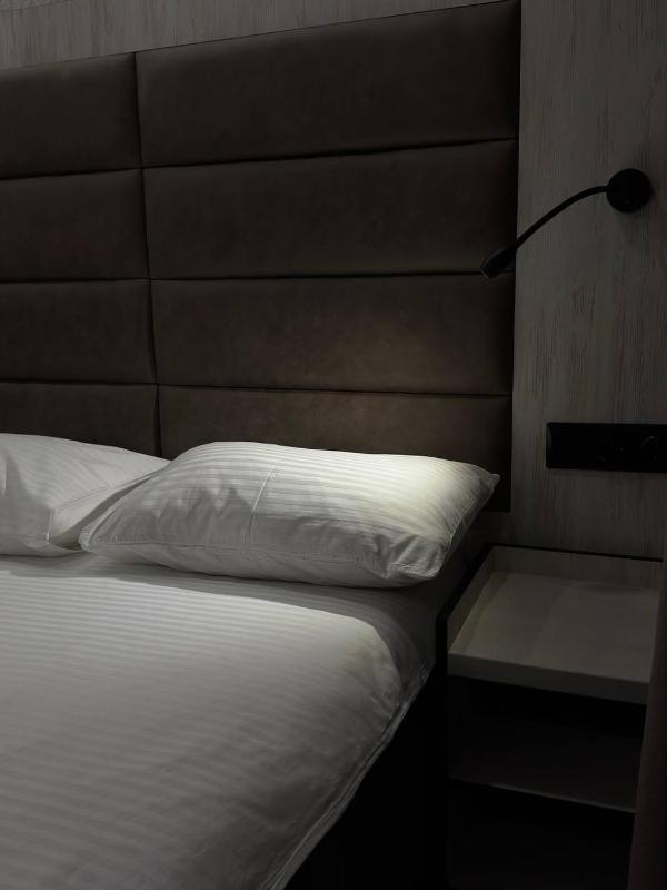 Double Room image 4
