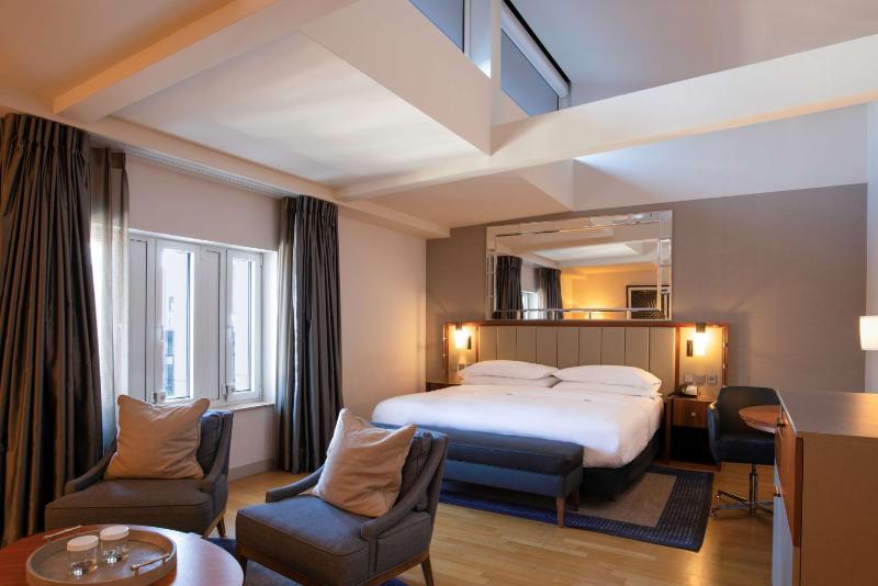 Junior Suite image 1