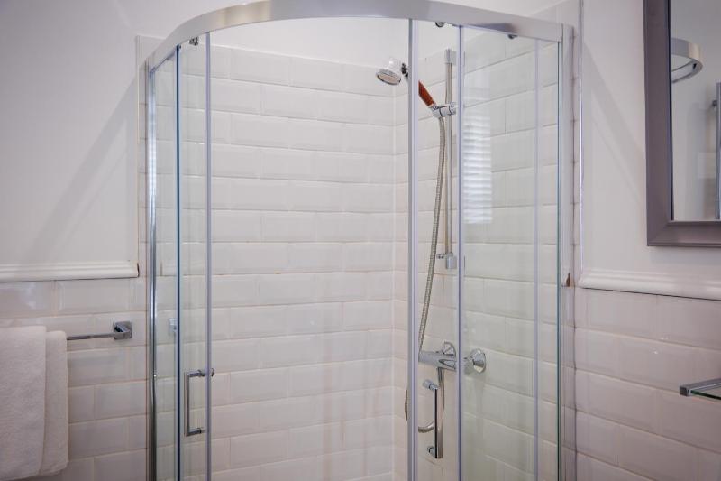 Three-Bedroom Apartment image 3