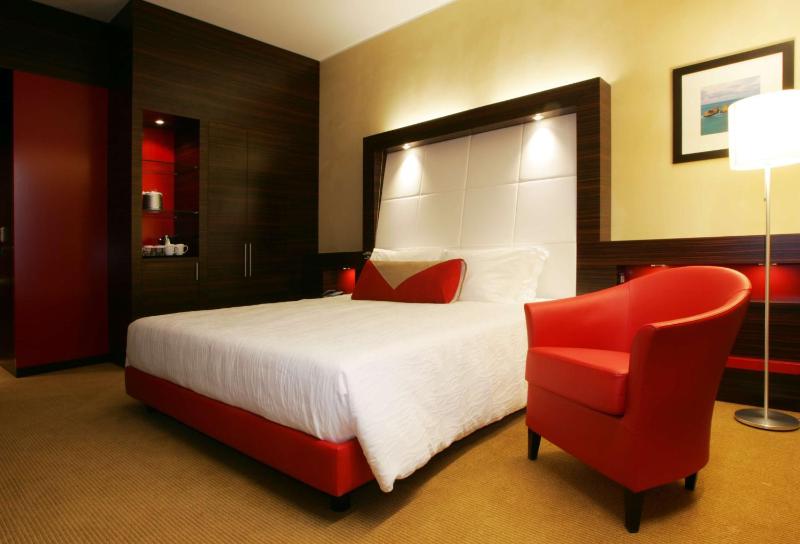 King Room - Mobility Accessible  image 1