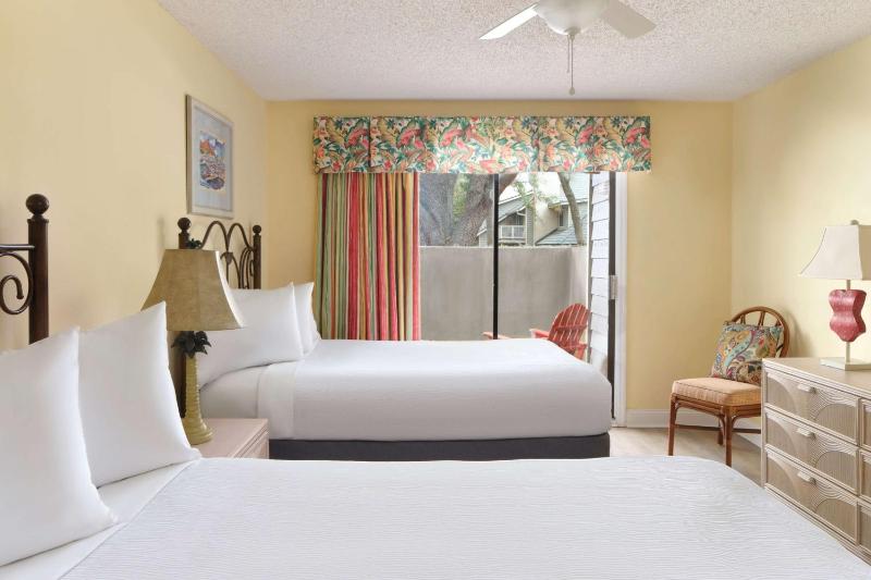 One-Bedroom Villa with Park View image 2