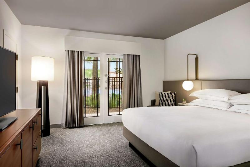 King Room with Pool View - First Floor image 1