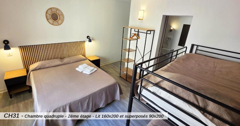 Quadruple Room image 2