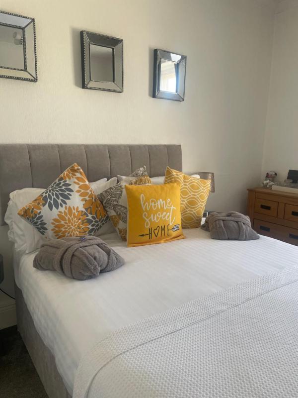Standard King Room image 1