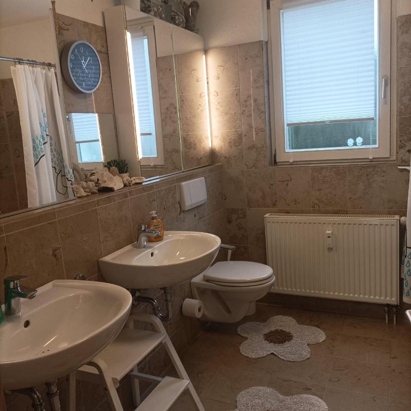 Four-Room Apartment - Hannover City image 3