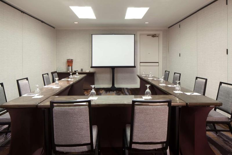 Hilton Tampa Airport Westshore - image 13