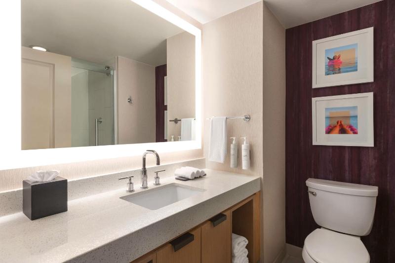 Two-Room King Suite - Non-Smoking image 2