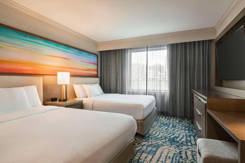 Conference Suite with Two Queen Beds - Non-Smoking image 3