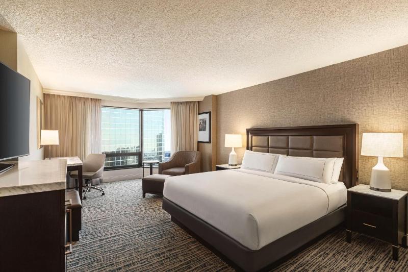 King Room image 3