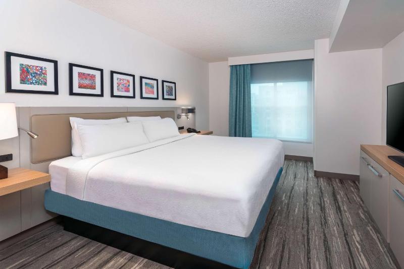 One-Bedroom King Suite image 4